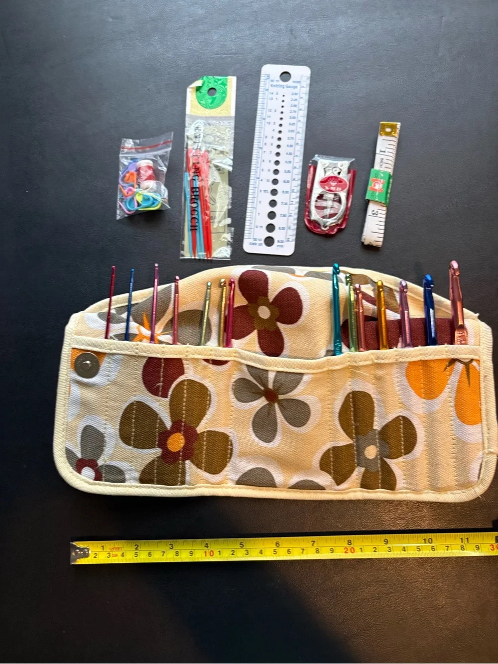 Canvas Floral Needle & Tool Organizer Pouch in Cream and Brown